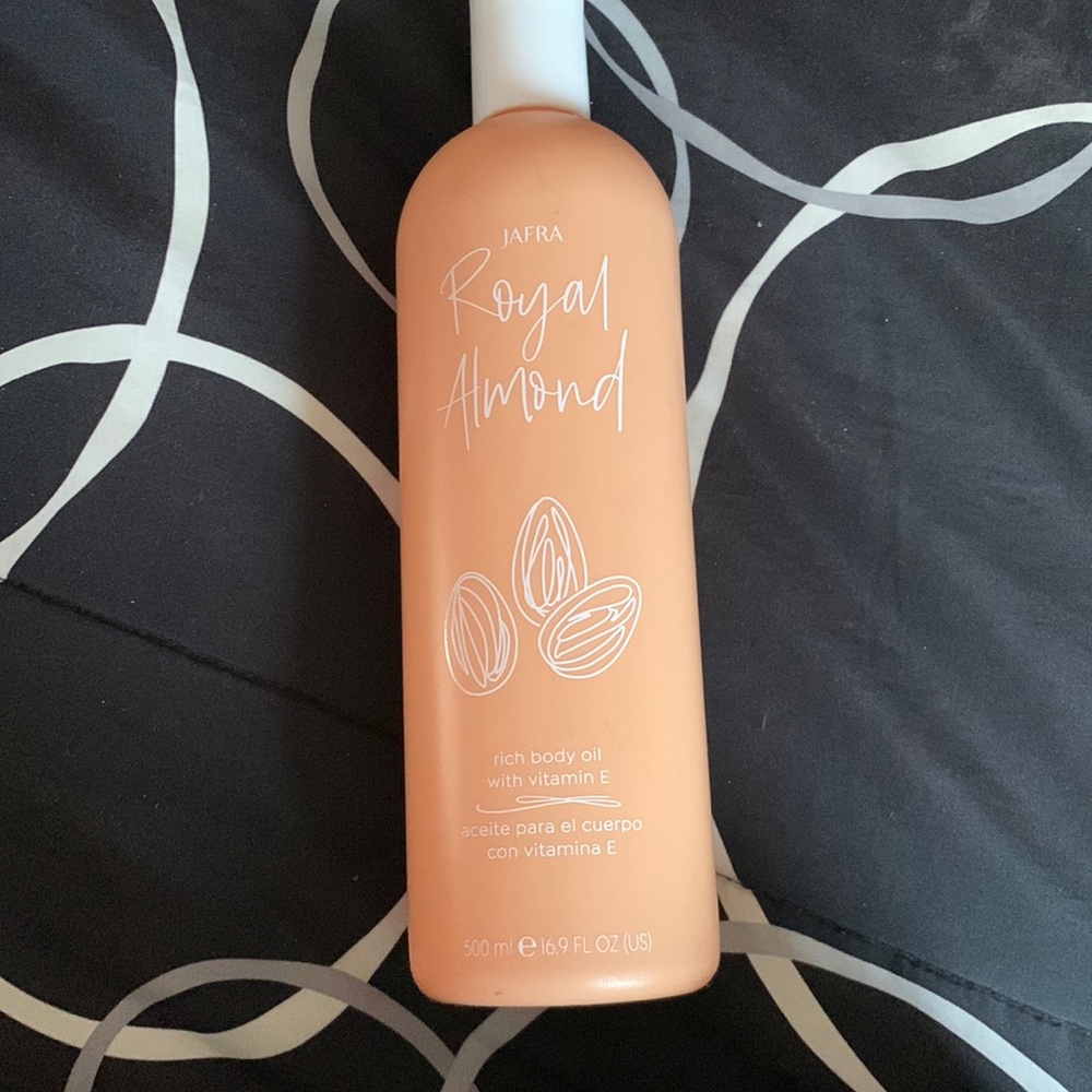 Royal Almond Rich Body Oil with Vitamin E 16.9